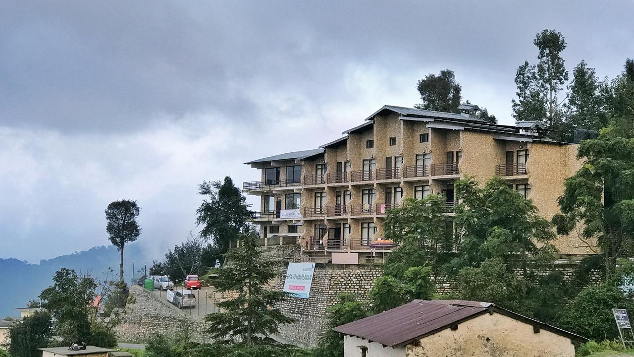 Grand Himalayan Hotels & Resorts Mukteshwar Exterior foto